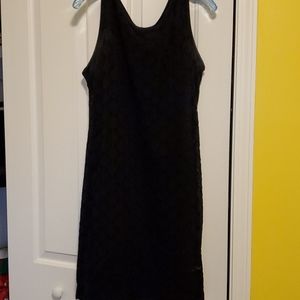 Black sleeveless dress